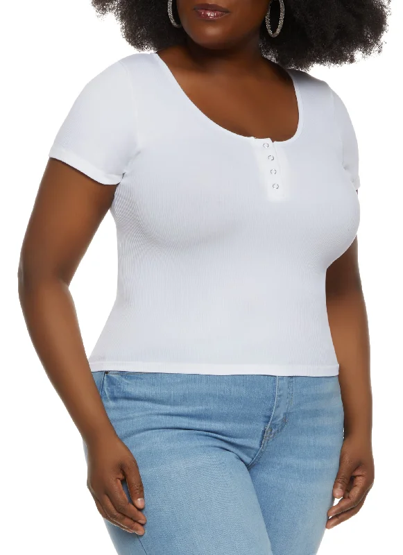 Plus Size Seamless Short Sleeve Henley Top