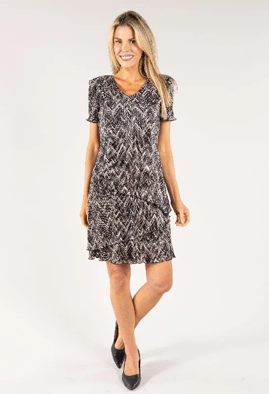 Zig Zag Plisse Tiered Dress