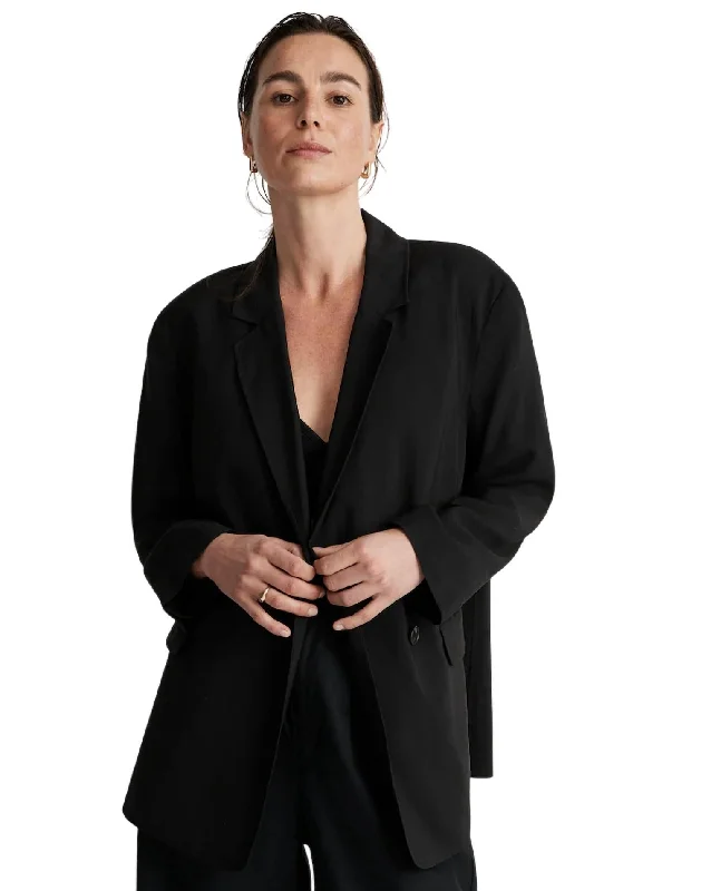 The Relaxed Blazer In Softdrape In Black