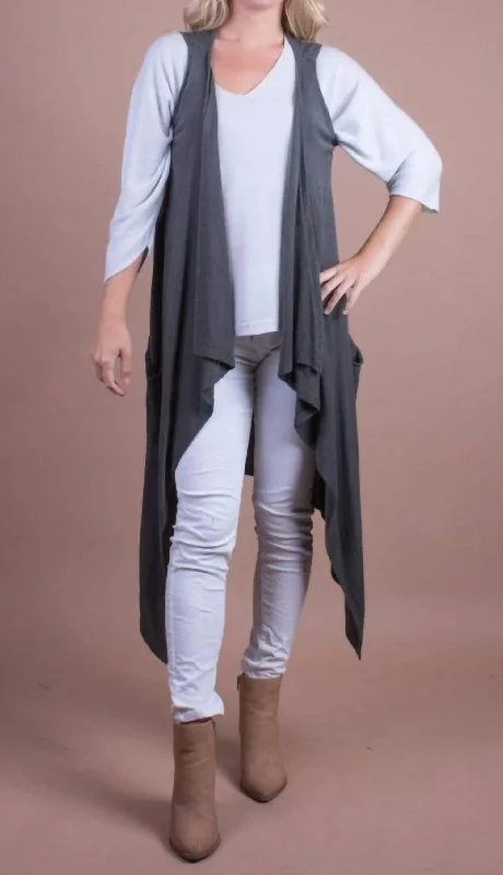 Long Sleeveless Cardigan In Black